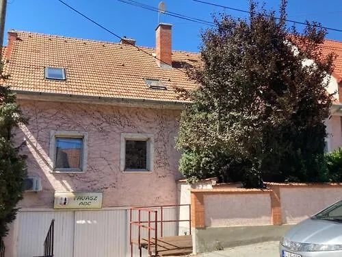 Peregrino Vendeghaz Pensionat Budaörs