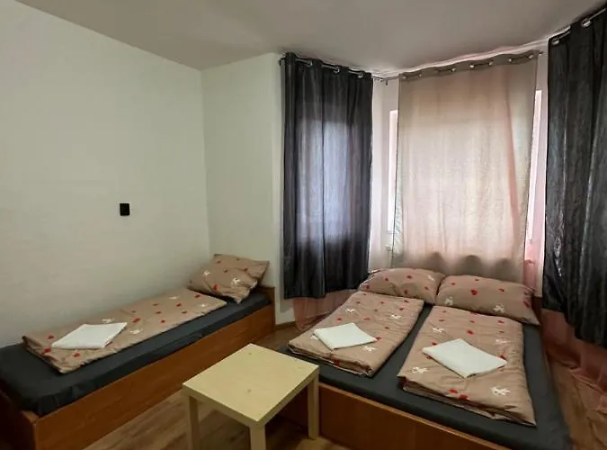 Peregrino Vendeghaz Pensiune *