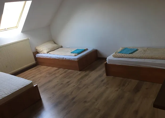 Peregrino Vendeghaz Pensiune Budaörs