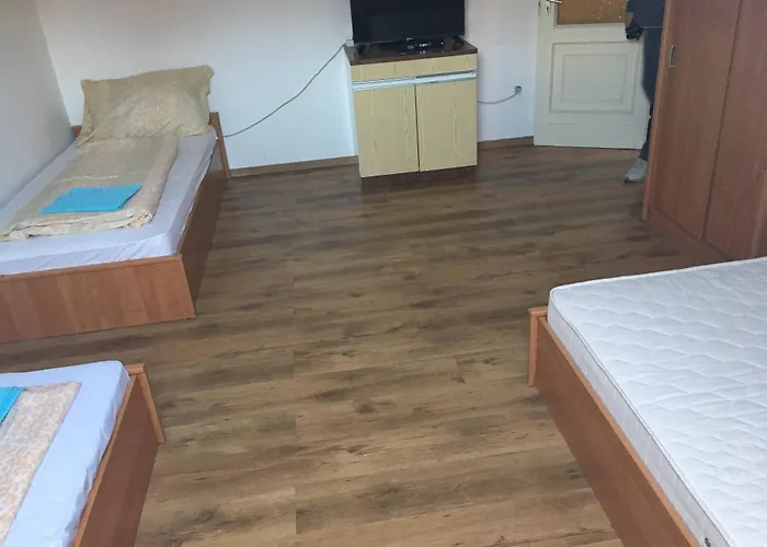 Peregrino Vendeghaz Pensiune Budaörs